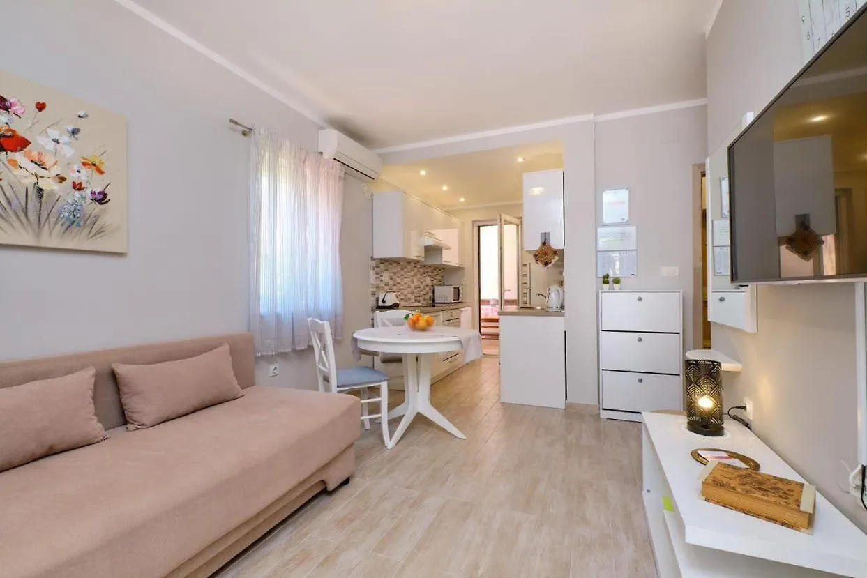 Apartments Enna Mali Losinj