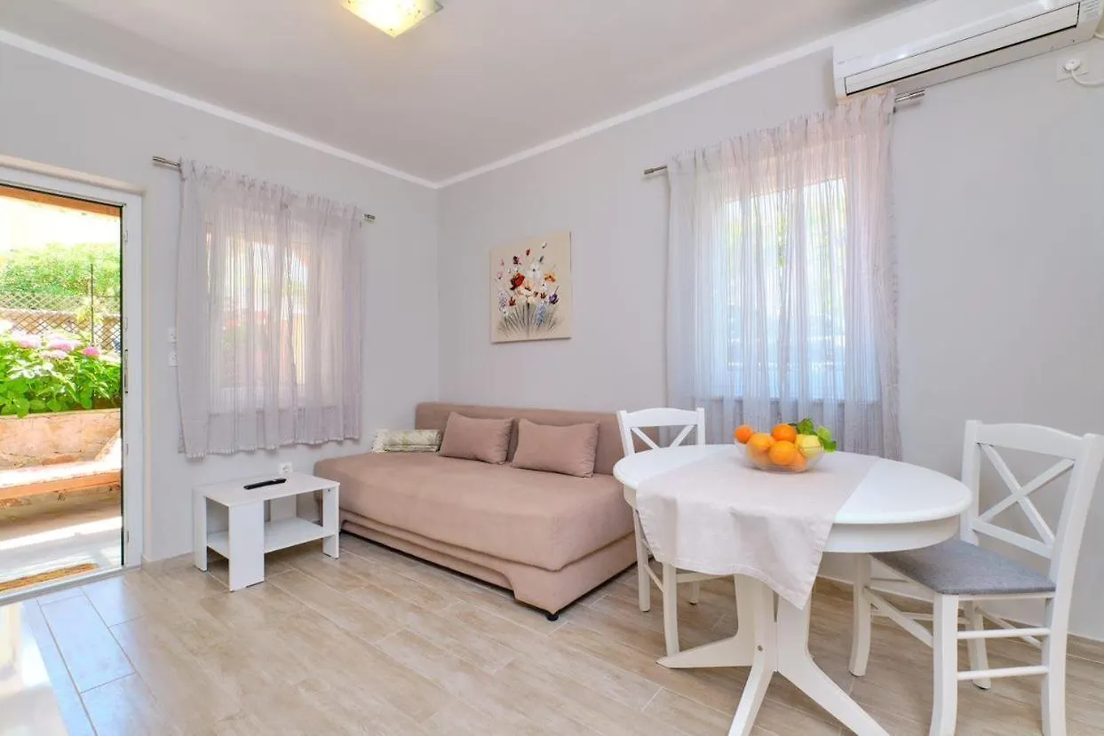 Apartments Enna Mali Losinj