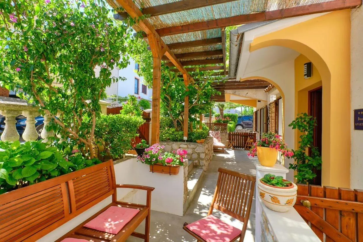 Apartments Enna Mali Losinj 0*,